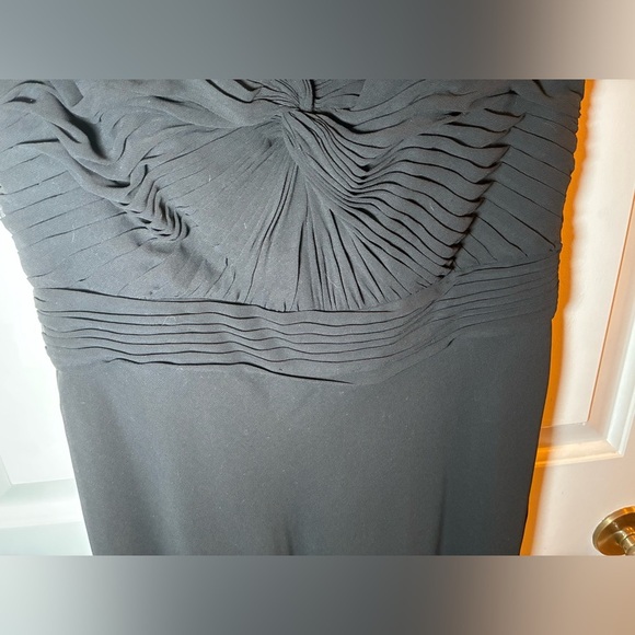 Lauren Ralph Lauren Evening Black Gown Size 8 Beaded Ruched Flowy Stunning EUC - Picture 4 of 12